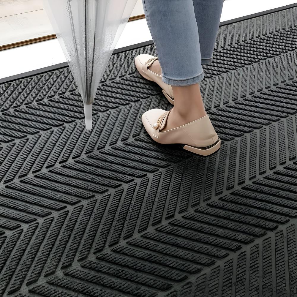 Chevron Ridges Non-Slip Door Mat – Casa & Beyond