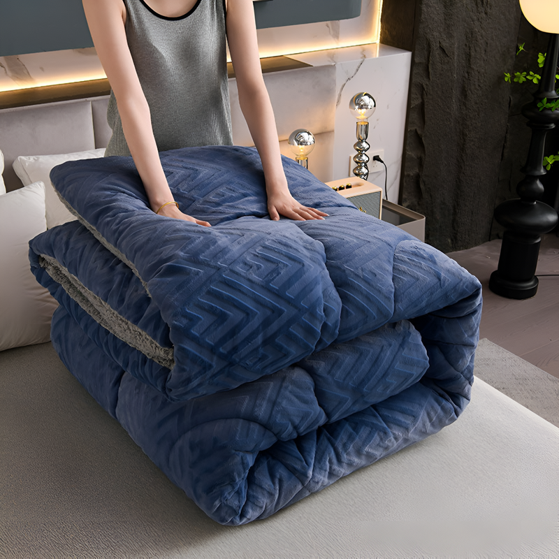 Dual-Sided Soft Quilted Blanket