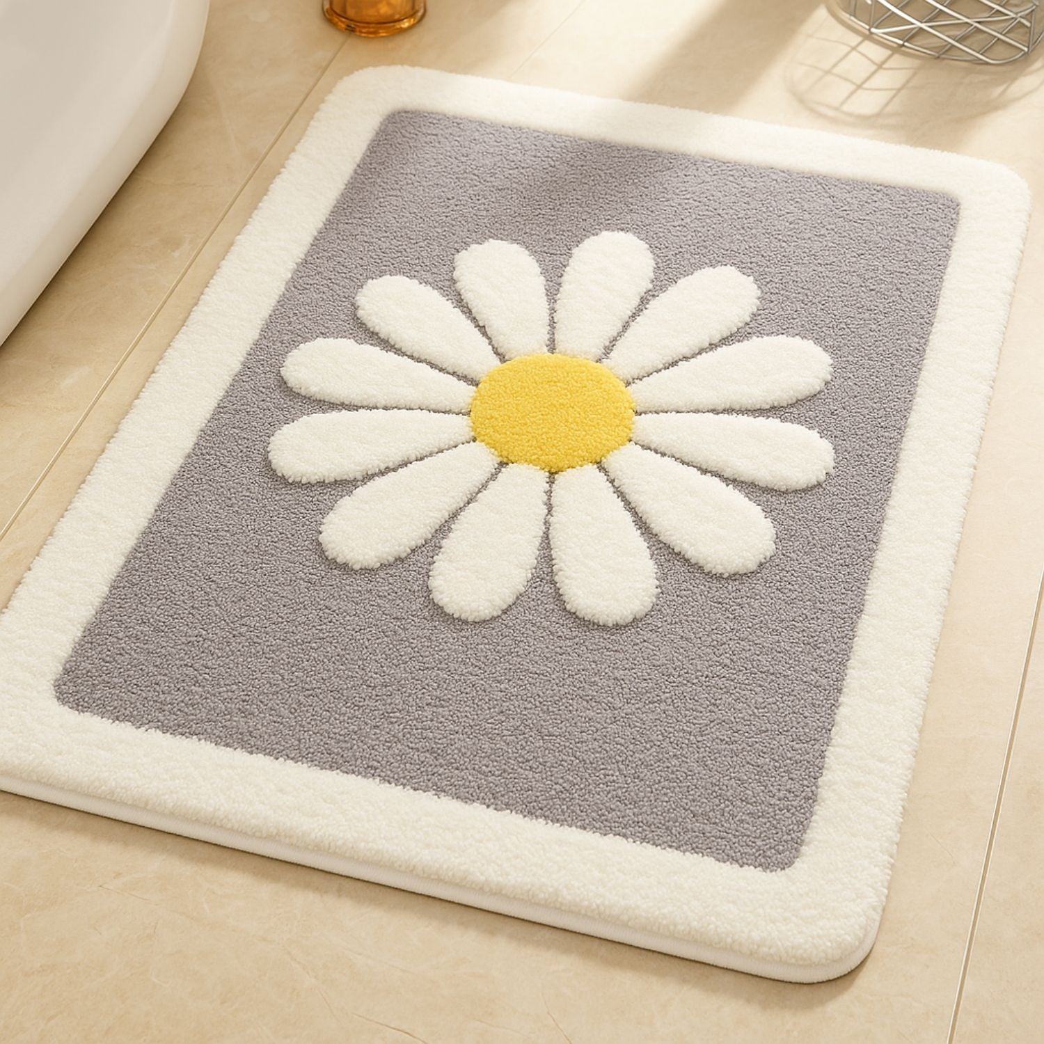 Charming Daisy Bloom Bath Mat – Casa & Beyond